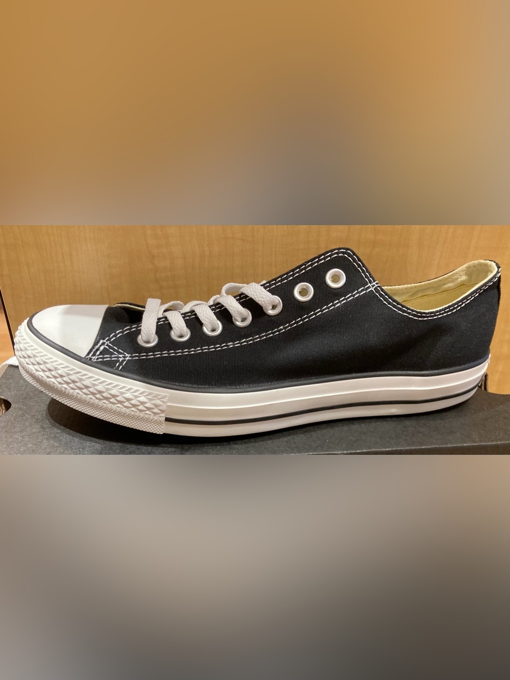 NWT Converse Chuck Taylor All Star OX Black Sneakers Men’s 9.5 Women’s 11.5